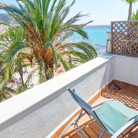 Port Alegre Attic By Hello Homes Sitges Kültér fotó